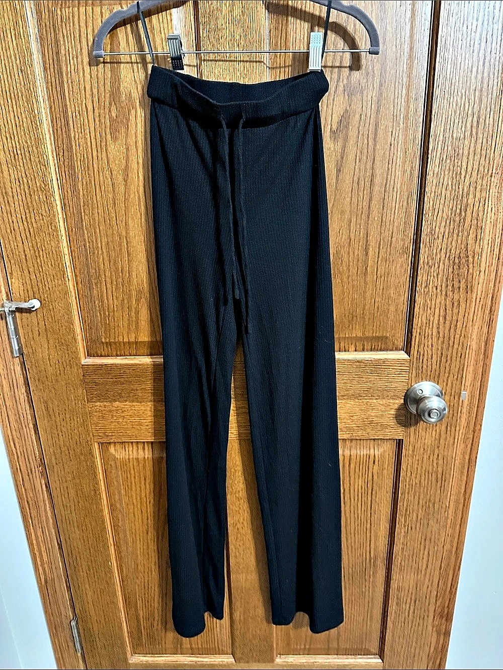 White Fox Lounge Ribbed Wide Leg Pants and Crop Top Set. Pants XXS Top XS